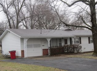 1034 S Bruce Ave, Springfield, MO 65804