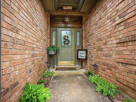 5th image of 1617 Shady Creek Cir