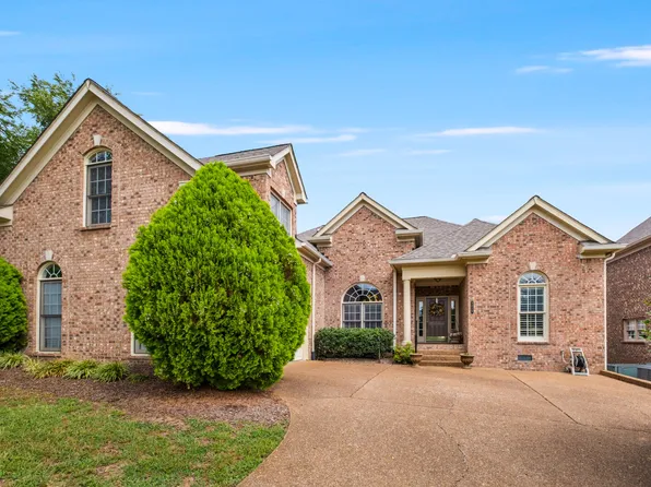 3216 Locust Holw, Nolensville, TN 37135