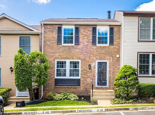 7874 Tyson Oaks Cir, Vienna, VA 22182