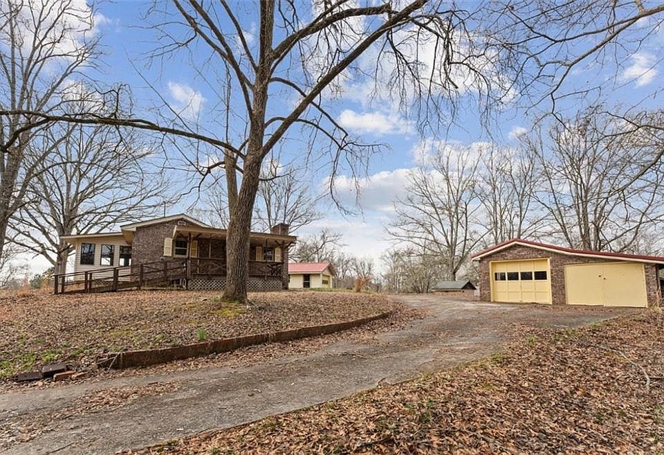 2nd image of 5825 Vaughn Rd #2