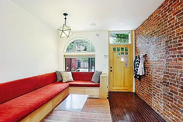 Rented by Citi Habitats