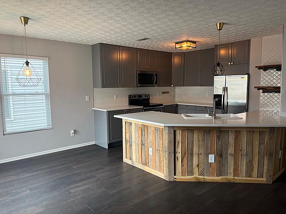 2nd image of 8682 Prairie Frost Ln