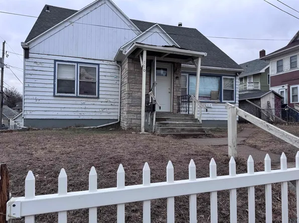 710 18th St, Sioux City, IA 51105