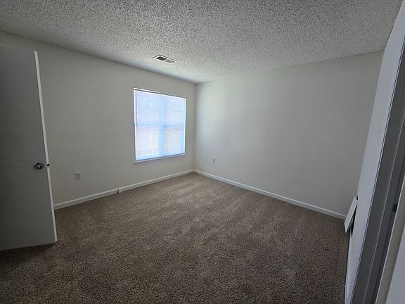 5th image of 7021 Fox Haven Pl #101