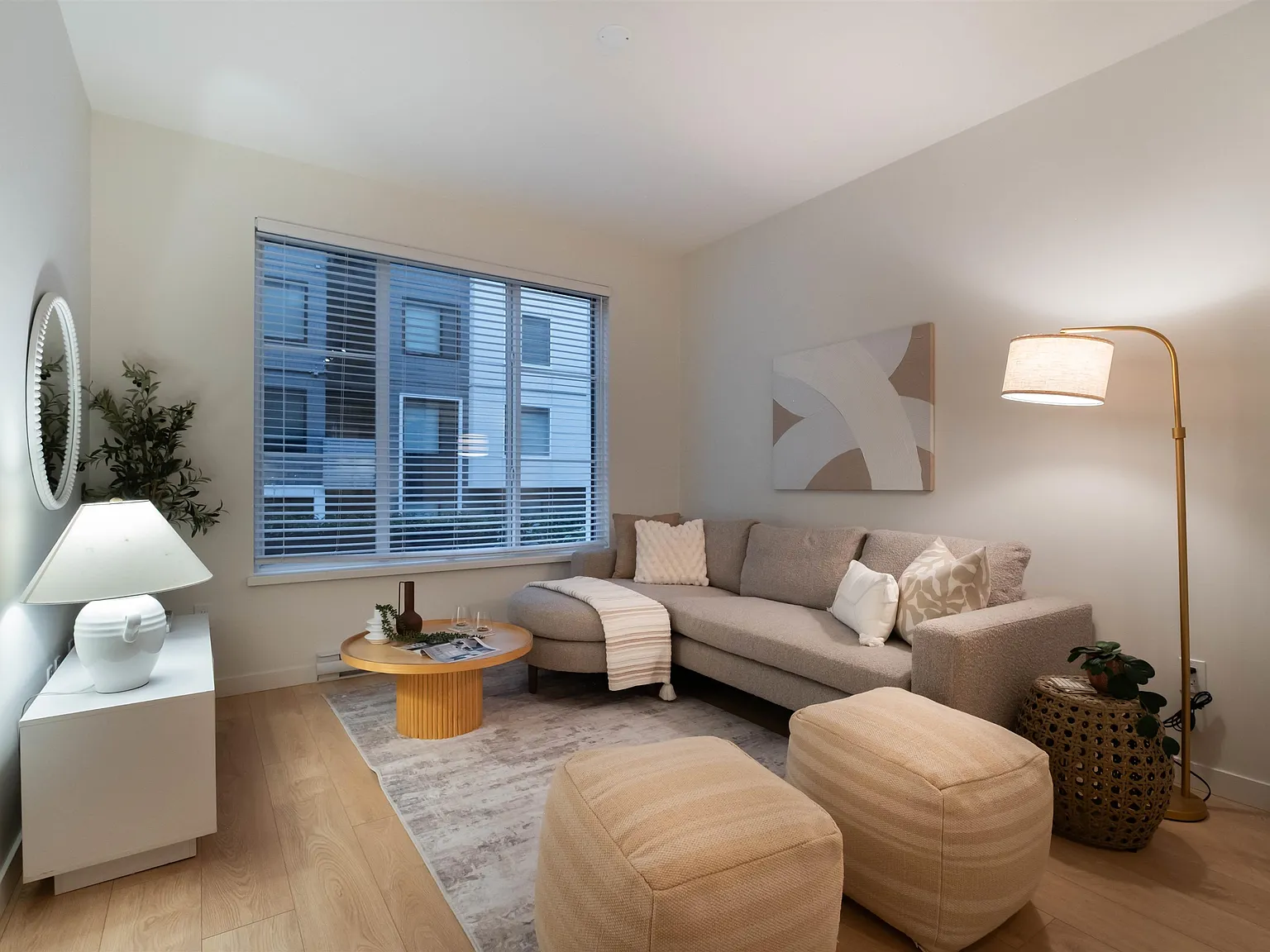 2 bed, 753 sqft, $2,450 — Photo 3