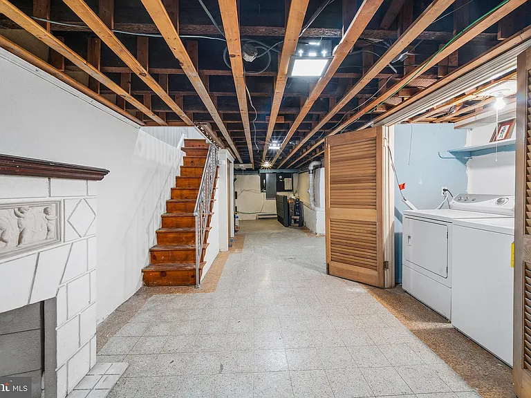 2336 S Carlisle St — Photo 17