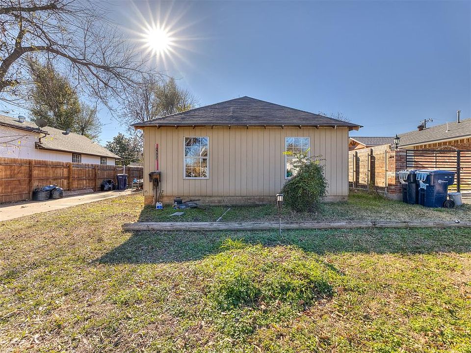 2nd image of 1532 SW 32nd St