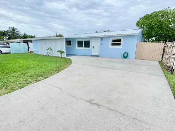 2837 Floweva Street, Palm Springs, FL 33406