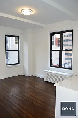 Rented by Bond New York | media 7