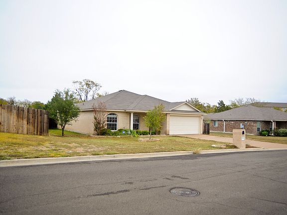 2nd image of 713 Pebble Creek Dr