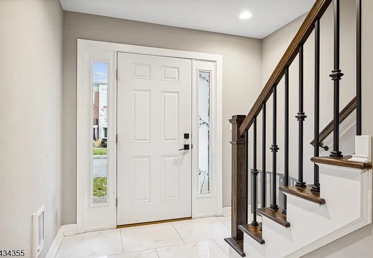 25 Stonybrook Cir #25 — Photo 5