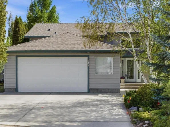 843 Oakland Pl, Devon, AB T9G 2H8