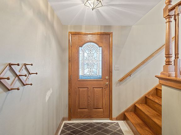3rd image of 1210 Westhaven Dr