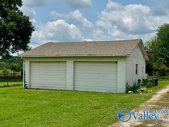 3rd image of 27968 Shelton Rd E