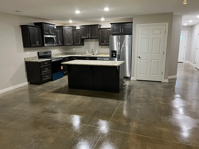 4164 N Saint Louis Ave — Photo 3