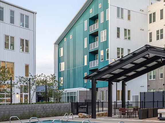 3rd image of 1414 4th Ave S APT 372