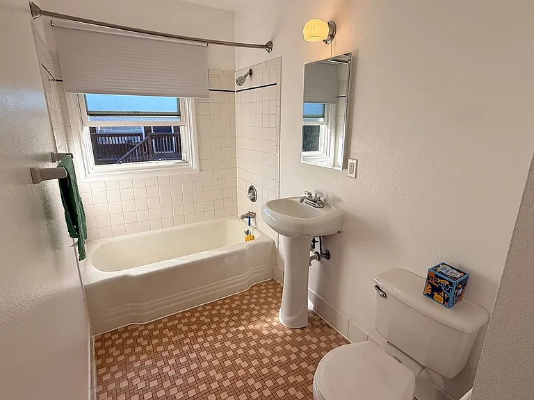 The Waverleigh Apartments — Photo 20