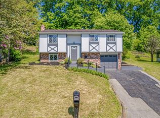 1 Lou Anne Ln, Delmont, PA