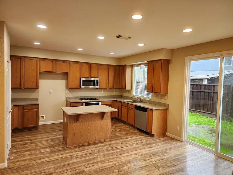 3317 Wood Sorrel Dr — Photo 7