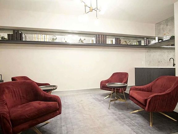 2nd image of 740 Dekalb Ave #201