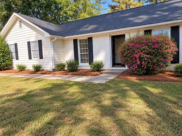 275 Honda Ct, Stockbridge, GA 30281