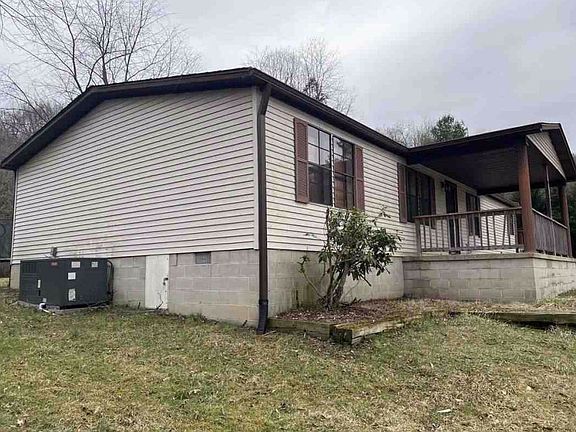 2nd image of 442 Warren Ave