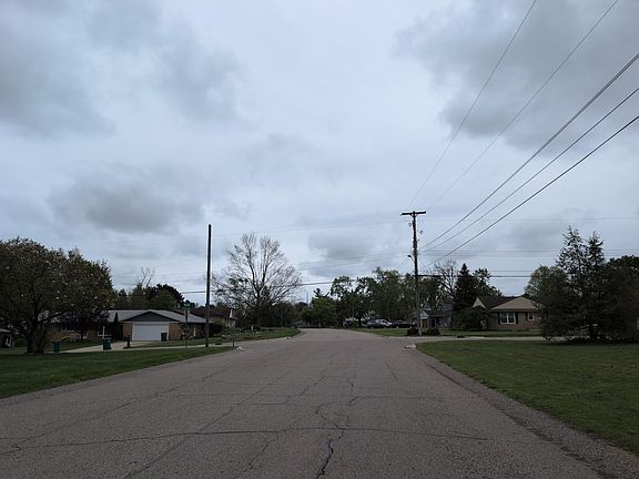 5th image of 5026 Windyridge Dr