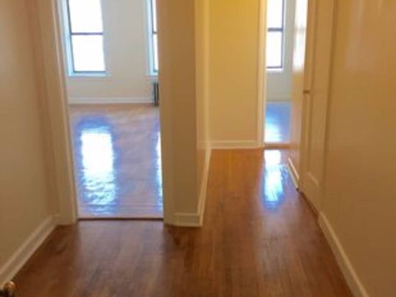 2nd image of 4128 Carpenter Ave