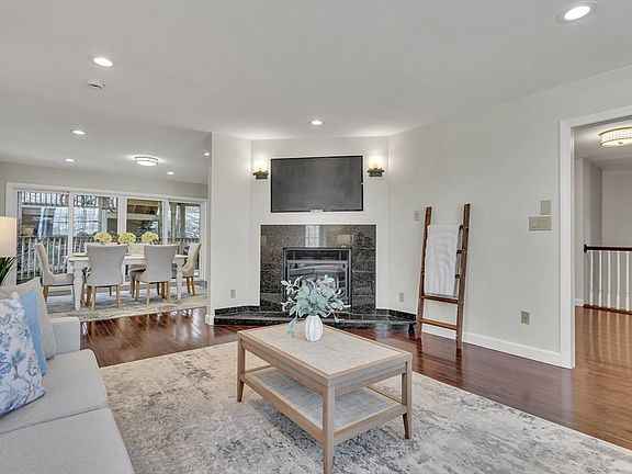 2nd image of 120 Massachusetts Ave #120