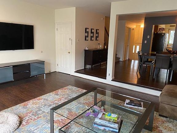 4th image of 56 Canterbury Ln