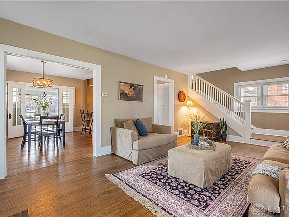 4th image of 30 Dellwood Ave