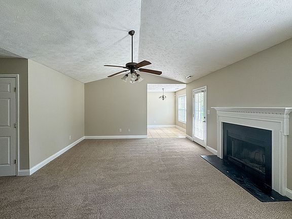3rd image of 274 Sanford Ct