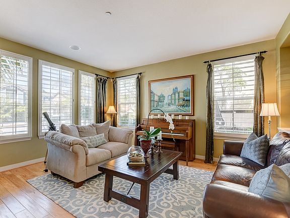 3rd image of 15253 Cayenne Creek Ct