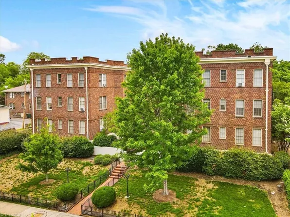 828 N Elm St APT E4, Greensboro, NC 27401
