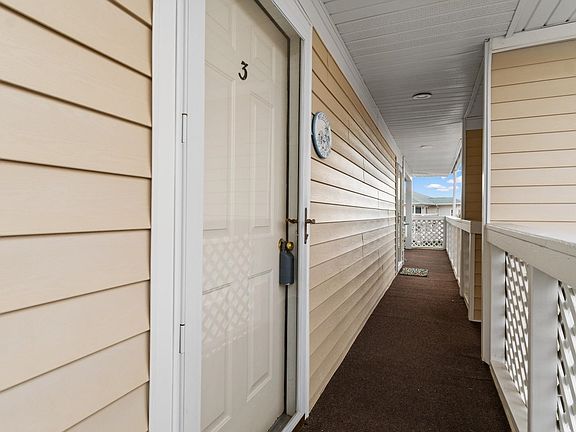 2nd image of 300 Shorehaven Dr. #N3