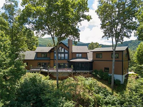 5th image of 665 Hickory Dr