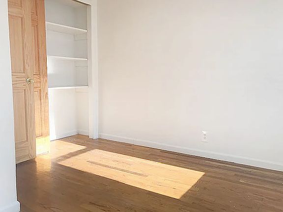 4th image of 235 E 25th St #17