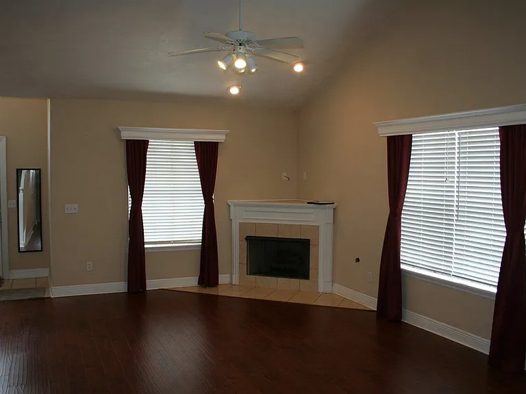 3538 Chatelaine Ct — Photo 10