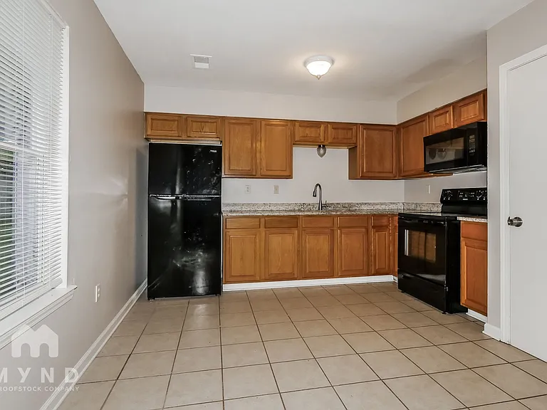 10571 Chateau Rd — Photo 9