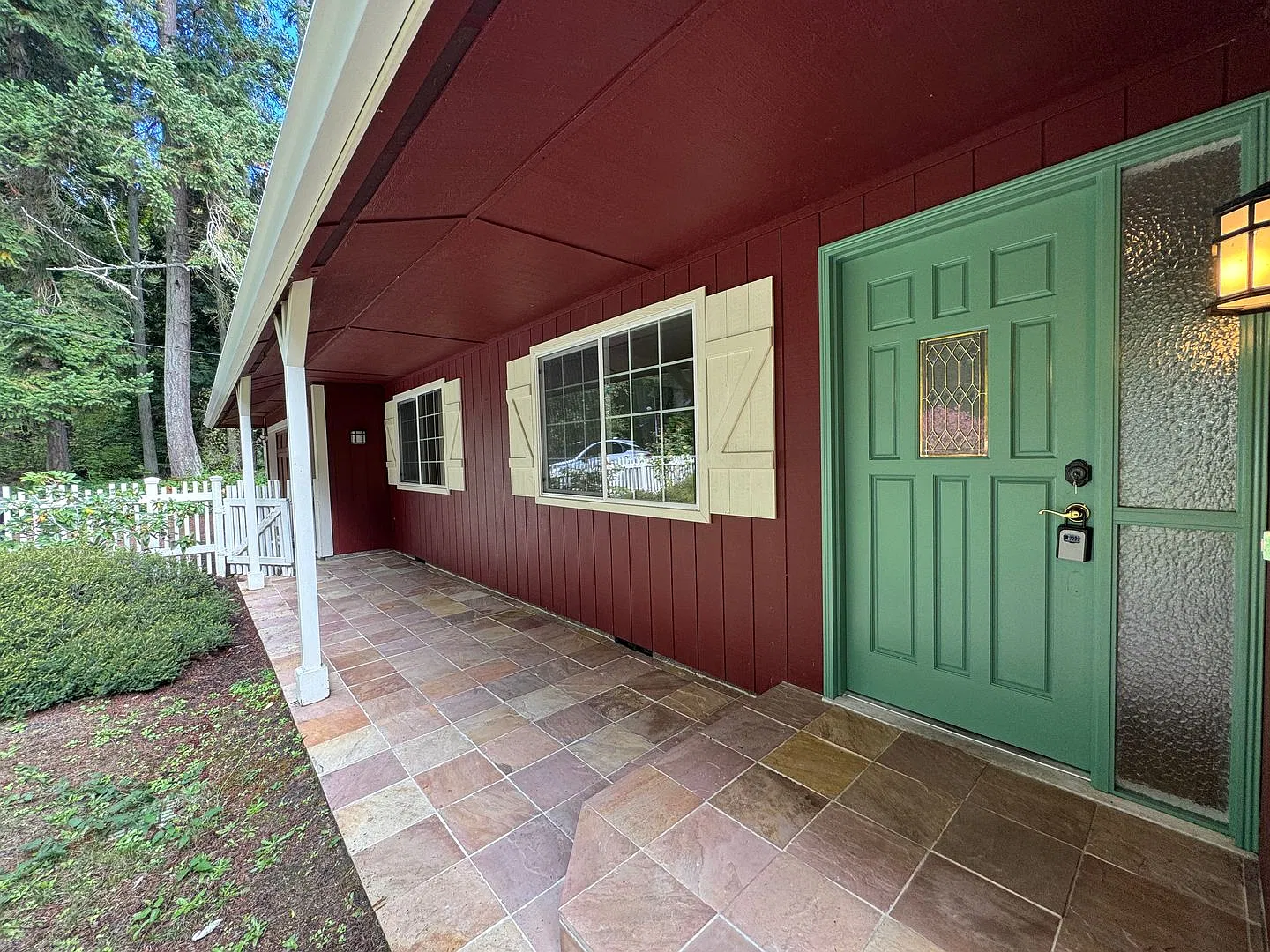 Walking distance to Manitou Beach oh plus a lovely 3 bedroom rambler....now available — Photo 2