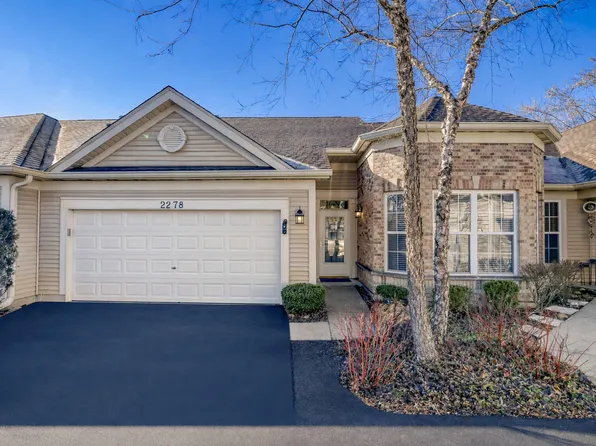 2278 Meadowcroft Ln, Grayslake, IL 60030
