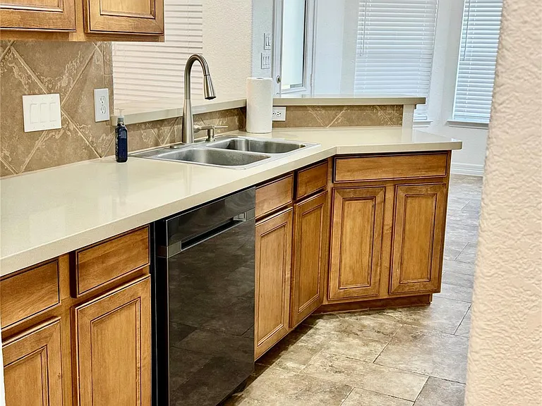 21424 Quail Point Ln — Photo 38