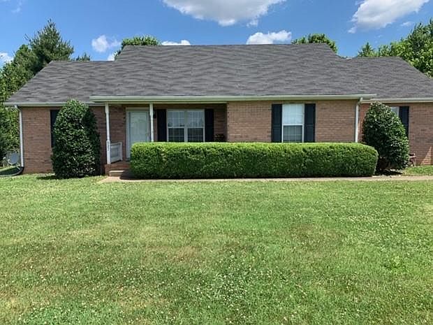 1st image of 927 E Jefferson Pike