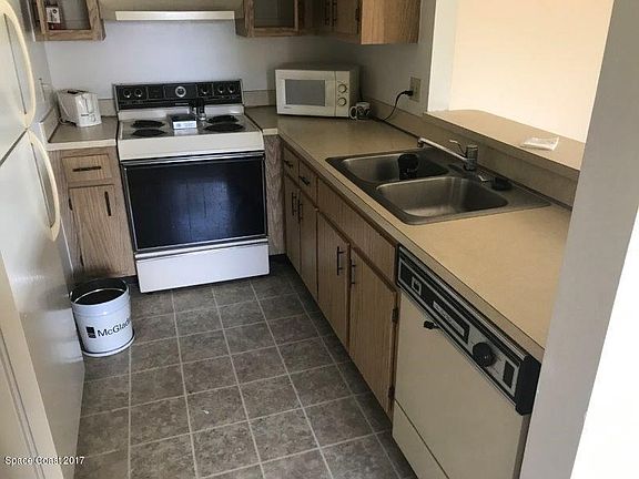 1082 Ellen Court 022