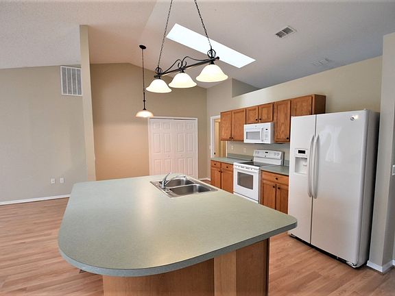 5th image of 2331 E Timbercrest Dr