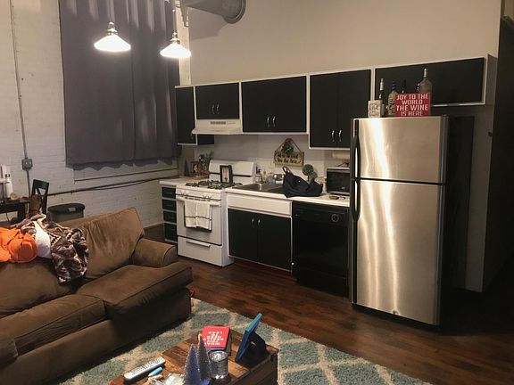 5th image of 301 Bradley St APT A303