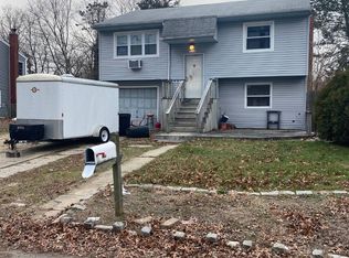 199 Grove St, Port Jefferson Station, NY 11776