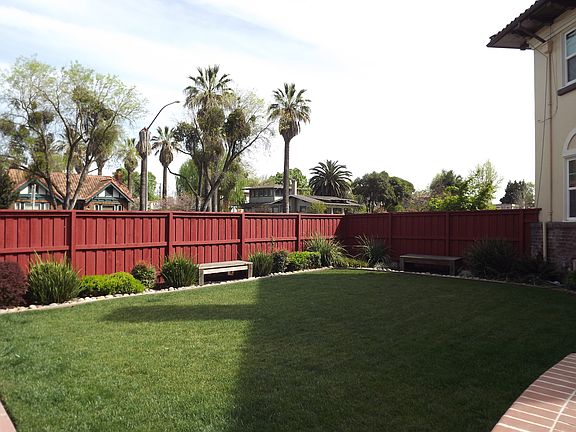 3rd image of 1301 Argonne Dr