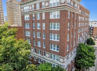 5330 Pershing Ave APT 406, Saint Louis, MO 63112